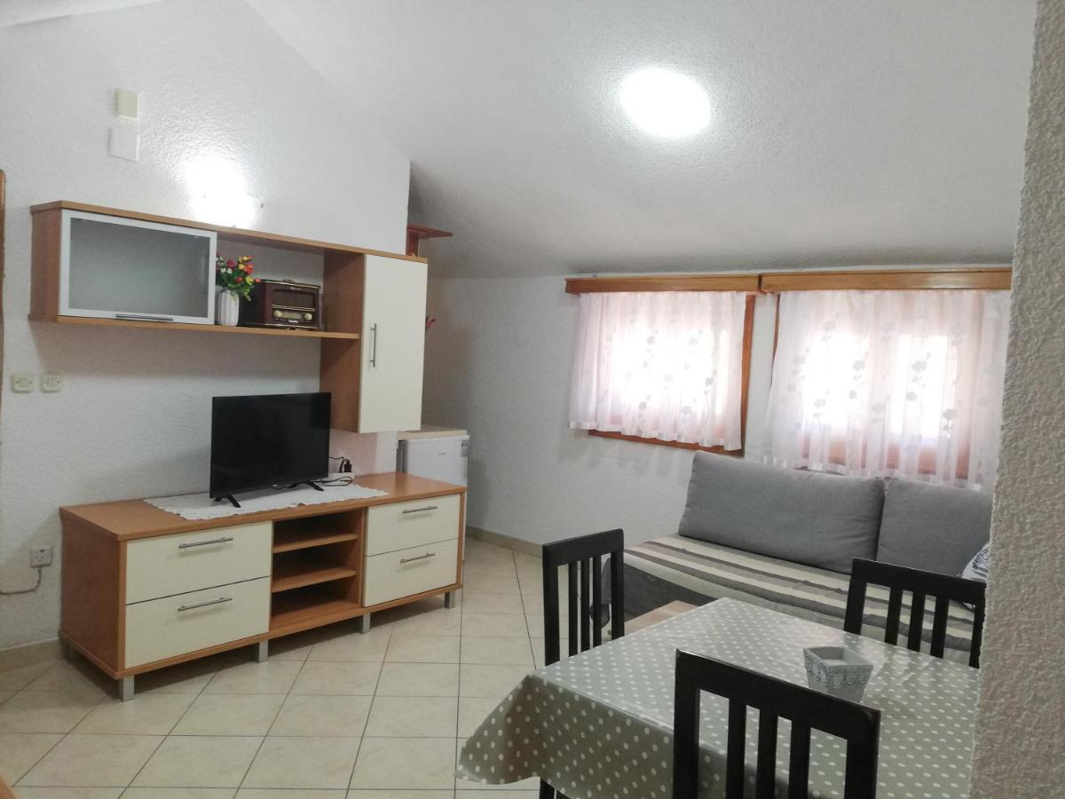 Apartments Branko Starigrad Paklenica Exteriér fotografie